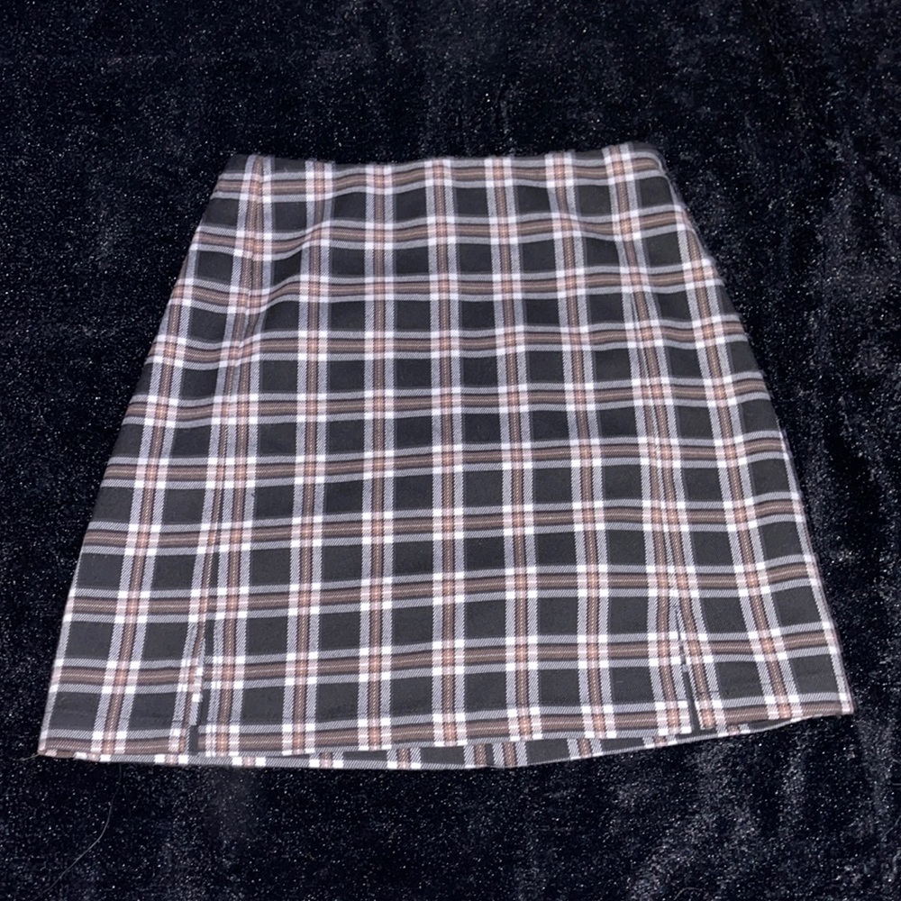 BRANDY MELVILLE skirt